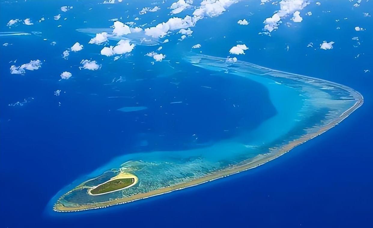 巴特勒强行冲击内线成功 巴特勒强行冲击内线成功