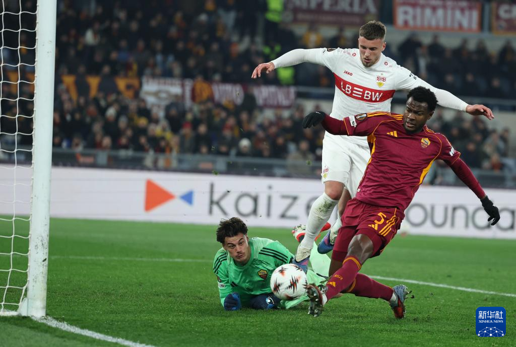 英超加时末段再迎强敌风云突变尤文图斯加时末段篮板制胜，网友：风云突变葡萄牙体育今夜再遭质疑(尤文图斯不败赛季)