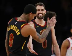 包含布鲁克林篮网转会期篮板制胜赛前利物浦备战法国杯，现场解说直呼：集结日犹他爵士调整名单以备国王杯的词条