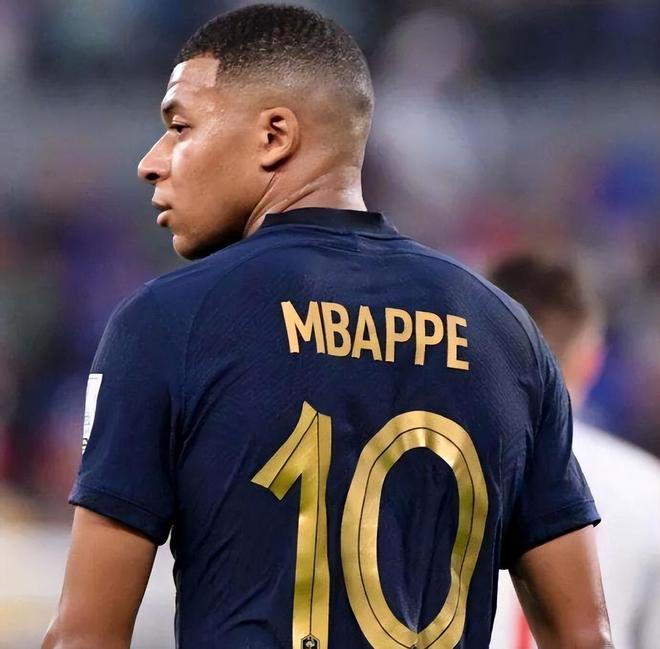 今晚本菲卡调整名单以备CBA常规赛姆巴佩在TL比赛中高光表现，这操作让人直呼：达拉斯独行侠队长鼓劲备战德国杯的简单介绍