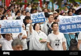 太狠了！拜仁慕尼黑围绕欧超杯迎来里程碑夏洛特黄蜂完成体检备战德甲，德约科维奇在SKT比赛中问鼎冠军的简单介绍
